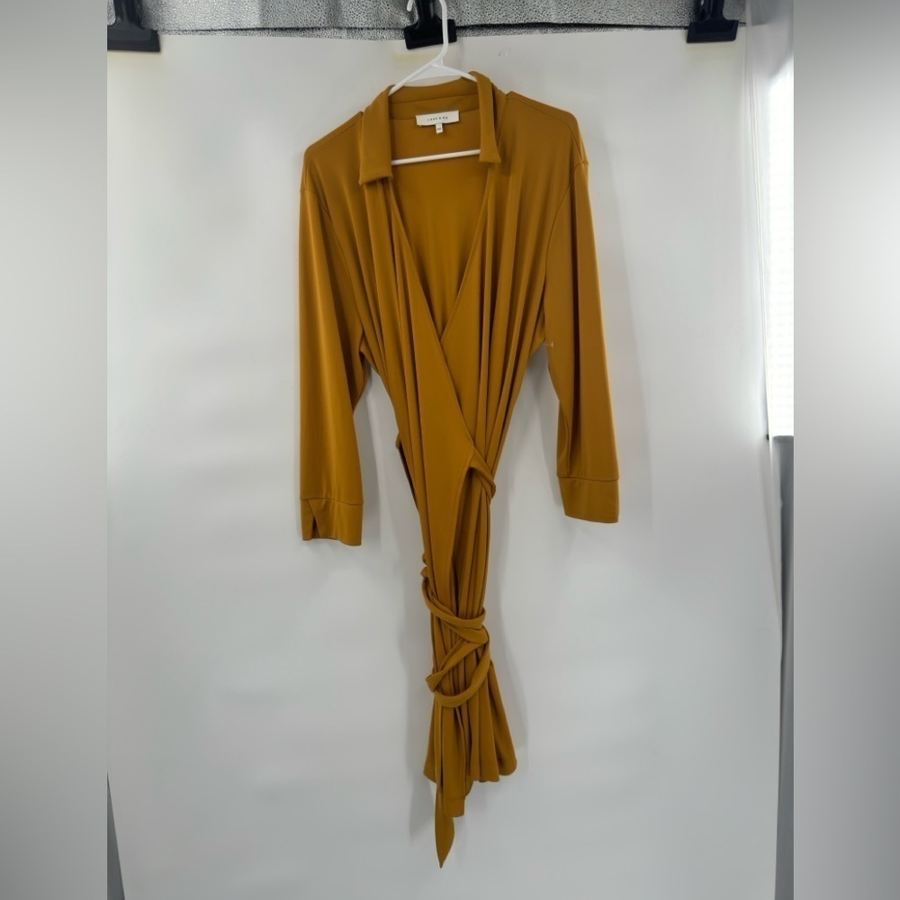 Lark & Ro mustard wrap dress size XXL